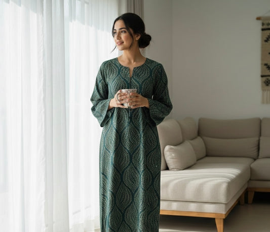 Emerald Grace. Effortless Flow. Everyday Refinement.